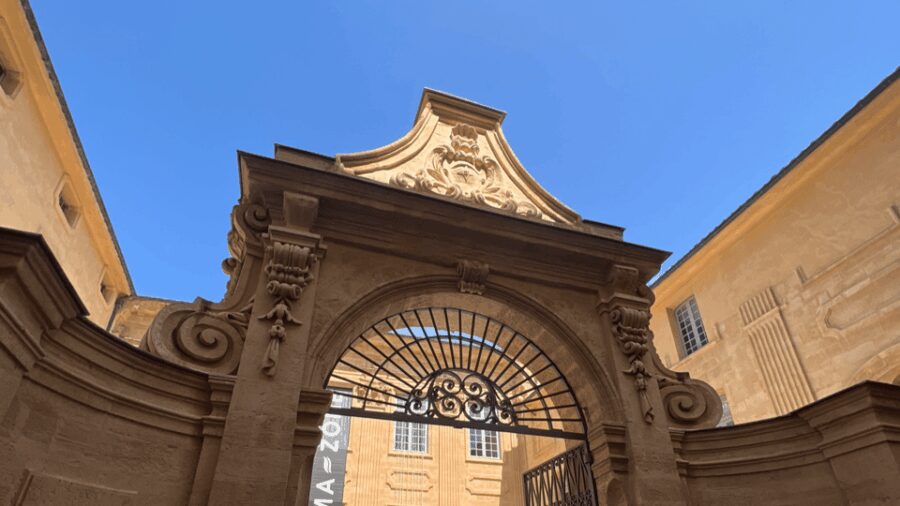 Marseille and Aix-en-Provence: culture, history and art of living - Breathtaking Views from Notre-Dame de la Garde