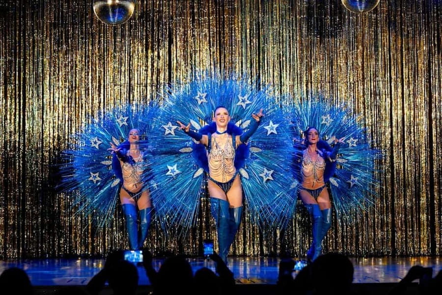 Marseille : Cabaret-theatre L'étoile bleue - Dining Options and Beverages