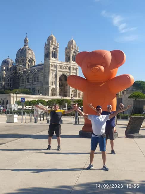 Marseille: cityrando Le Vieux-Port Le Panier La Joliette - Exploring La Joliette’s Modern Development and Cultural Spaces