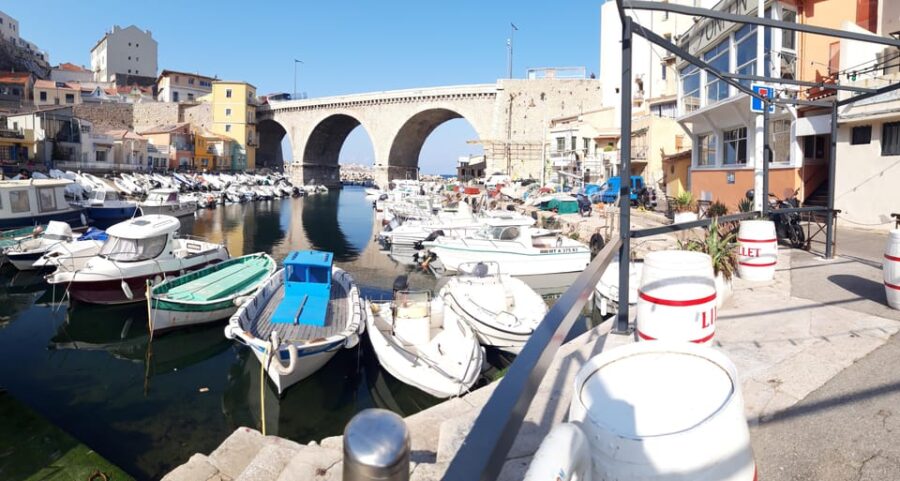 Marseille: Hidden Coves Exploration & Treasure Hunt - The Route: Beaches, Covens, and Colorful Harbor