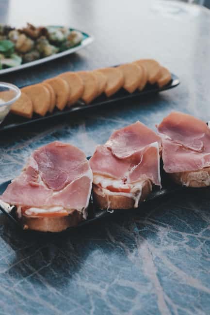 Marseille : Old Town Food Tour - Starting at the Palais de la Bourse in Marseille