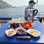 Marseille: Sailing cruise to Château d'If and the Calanques du Frioul - An Authentic Sailing Trip on La Flâneuse in Marseille