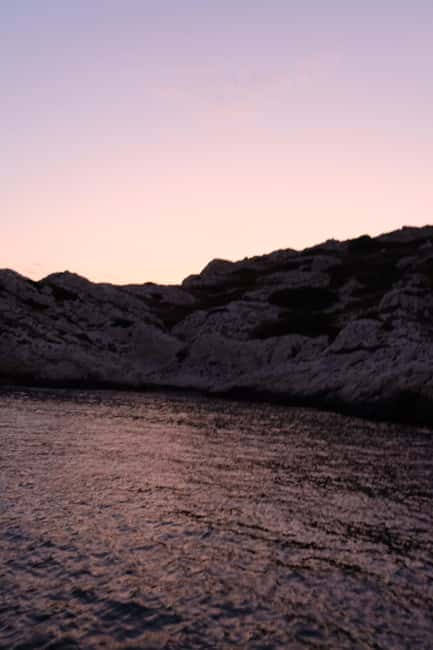 Marseille: sunset on a sailboat, buffet, and Provence wine - Scenic Views of Marseille’s Coastline and the Frioul Islands