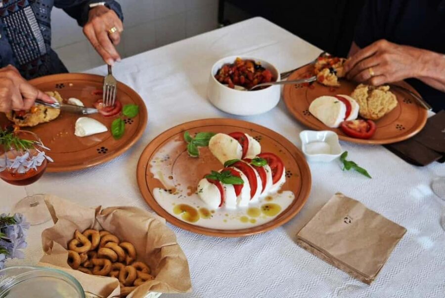 Martano: Cheese-Making Workshop with Tasting and Lunch - The Setting of Martano’s Traditional Farmhouse