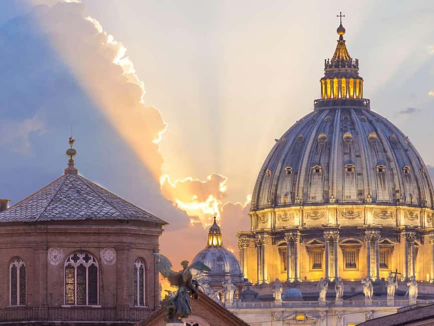 Marvel at St. Peters: Pietà, Dome, & Popes Crypt Insights - What Makes the Guided Tour of St. Peter’s Basilica Stand Out
