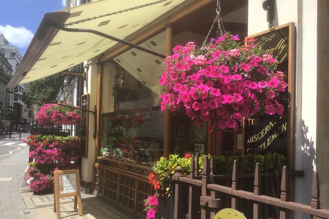 Mayfair and Belgravia Private Walking Tour - The Beaumont Mayfair and Brown Hart Gardens