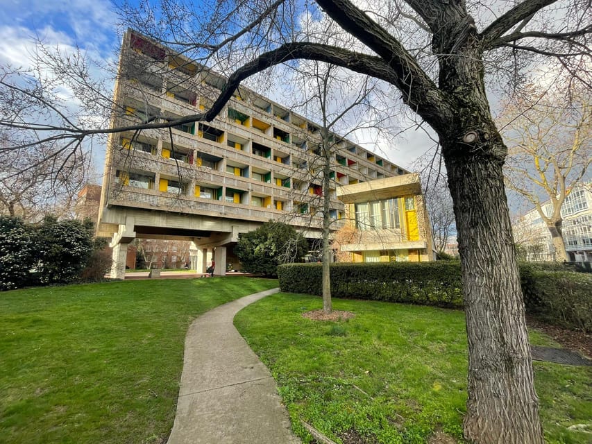 Medieval Paris Through the Novel The Hunchback of Notre-Dame - Exploring the Hôtel de Sens and Medieval Architecture