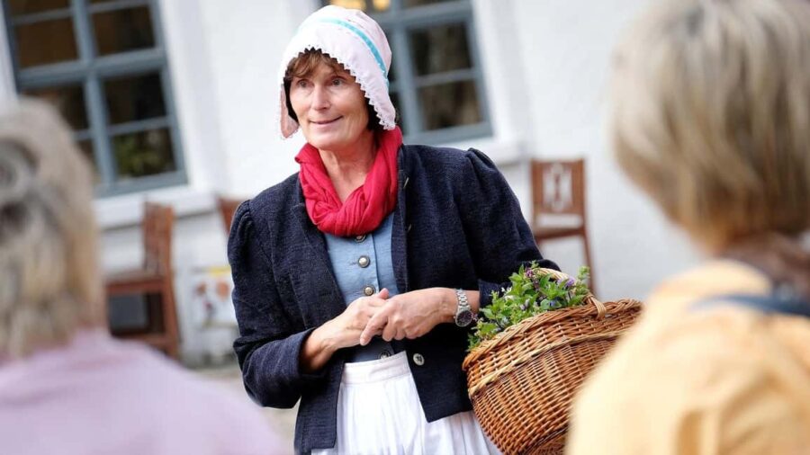 Meißen: Guided Walking Tour 'Romantic Evening Stroll' - Starting Point at the Tourist Information Center