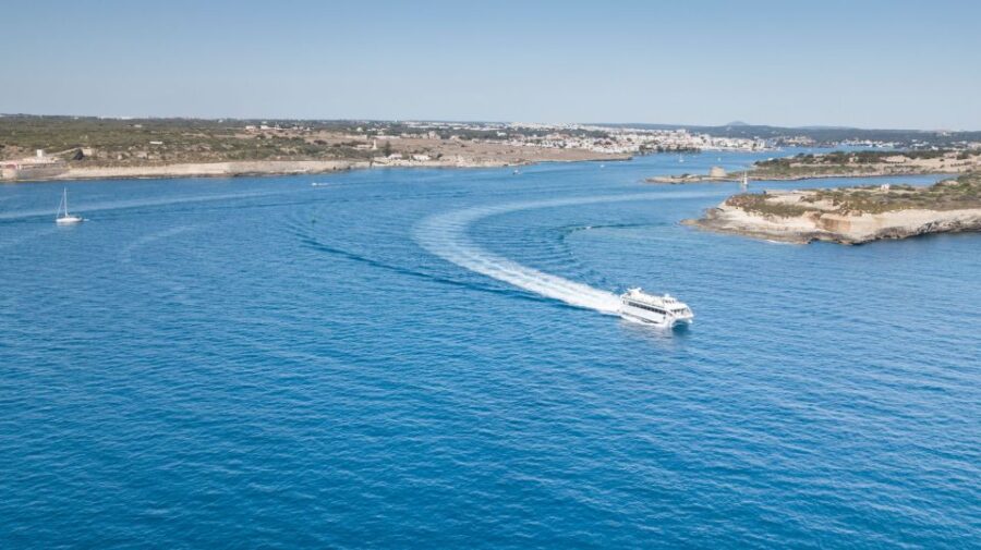 Menorca: Mahon Guided Tour with Cruise and Binibeca Visit - Starting Point and Transportation Logistics
