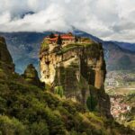 Meteora and Thermopylae Private Tour from Athens - Visiting the Leonidas Monument at Thermopylae