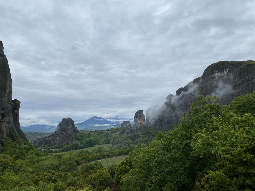 Meteora Morning Tour: Exploring the Monasteries - Departing from Thessaly in a Small Luxurious Minibus