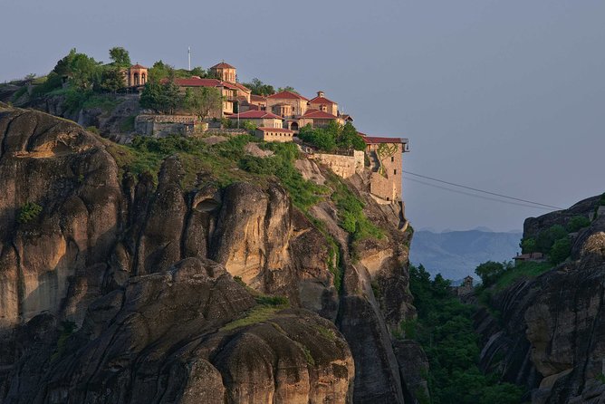 Meteora Private Full Day Tour - Visiting Meteora: Monasteries Suspended on Rock Pillars