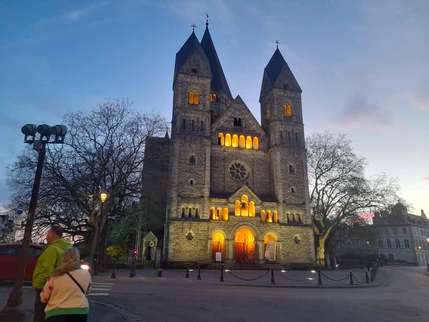 Metz: Small Group Walking Tour and Legends Told at Dusk - Crossing the Esplanade and Reaching the Moselle