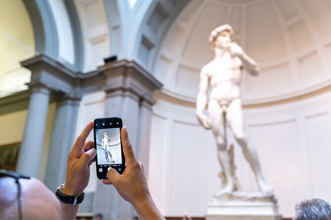 Michelangelos David: Skip-the-Line Accademia Gallery Ticket - How the Tour Locates the Famous David Sculpture