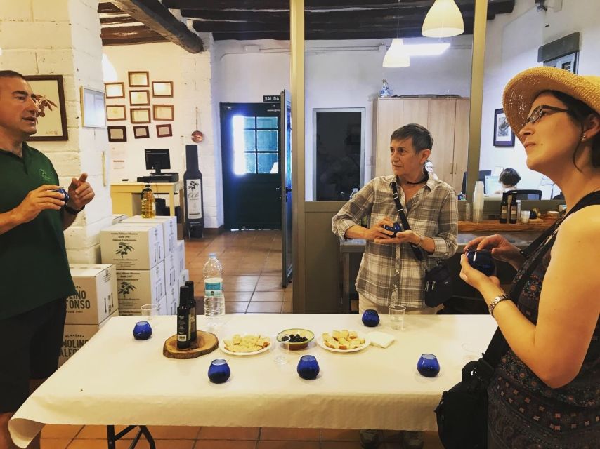 Midday Olive Oil Tour and Visit to Old Town of Belchite - Belchite’s Historic Ruins and War Memorial