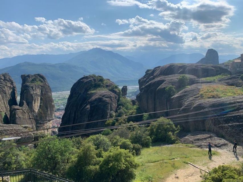 Midday Tour in Meteora Small Size Group - What Monasteries Are Included in the Midday Tour?