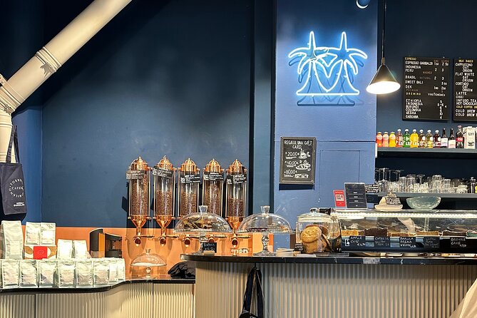 Milan coffee & history crawl with a licensed tour guide - Discovering Milan’s Middle Ages at Piazza Mercanti