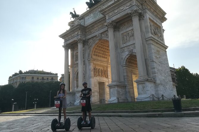Milan: Electric Bicycle Tour Tourist Guide Live - 3 hours & half - Starting at Via Lecco for a Smooth Introduction to Milan