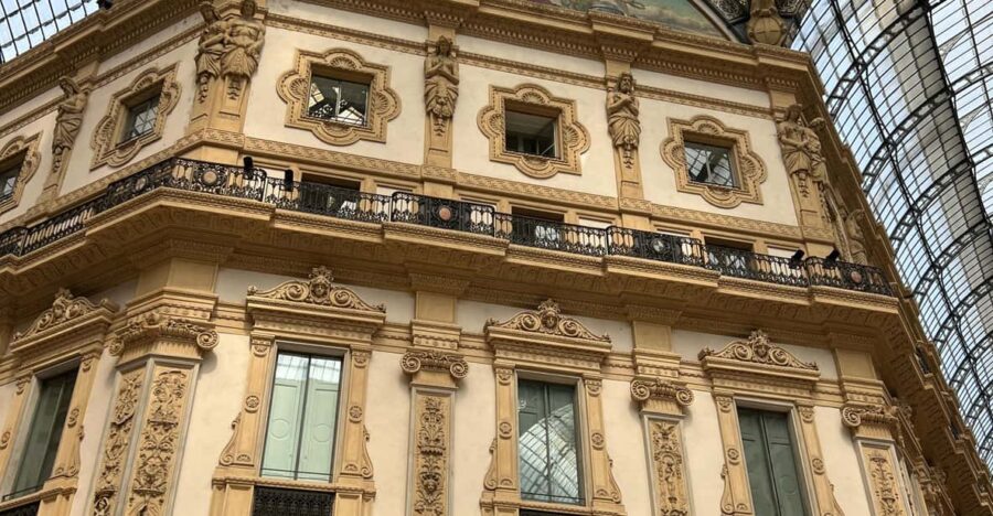 Milan: Exclusive Private Fashion Tour - Starting Point: Prime Location at the Duomo Square