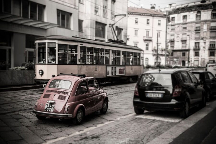 Milan: Fast Tour by Vintage Red Fiat 500 (30 mins, no stop) - Exploring Milan in a Classic Red Fiat 500