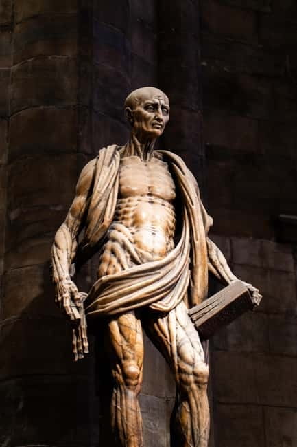 Milan: Myths, Legends, and Witches Dark Side Walking Tour - The "Bridge of Death" at Piazza della Vetra