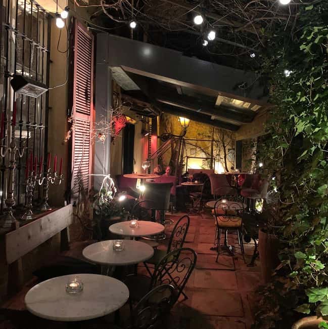 Milan: Risotto alla Milanese & Wine Tasting Experience - The Charm of the Winter Garden and Velvet Rooms