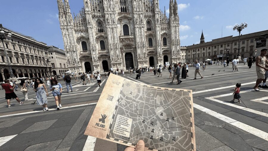 Milano City Escape: "The tenant of the Duomo" - Starting Point: The Duomo and Construction Work Insight