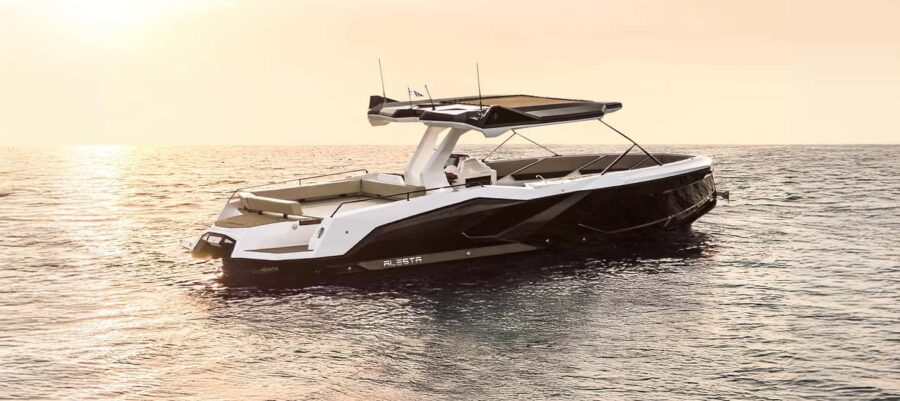 Milos: Private Yacht TourKleftiko Sarakiniko Poliegos - The Unique Appeal of the Raptor Yacht Experience