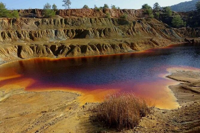 Mini Mountain Jeep Safari - Discovering Traditional Life in Lythrodontas