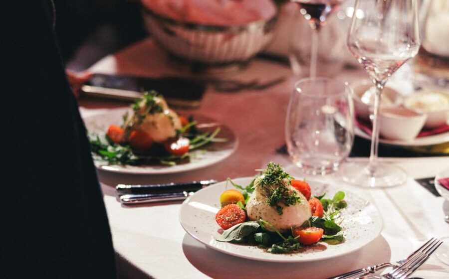 Mirage Vienna: Burlesque Spectacular - Dinner Show - The Setting: An Elegant Stage in Vienna’s Prater