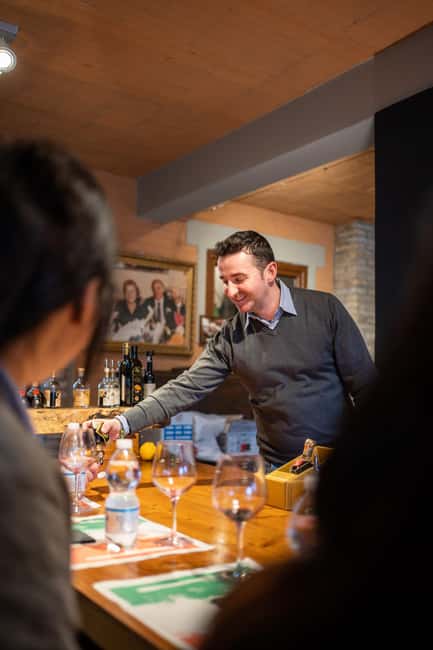 Modena: Cavedoni Balsamic Vinegar Tour & Tasting - Tasting 8 Balsamic Vinegars: A Flavor Journey