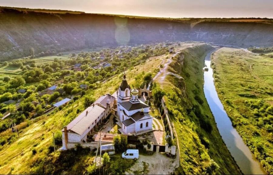 Moldova Highlights: Old Orhei, Curchi and Cricova (optional) - Visiting Curchi Monastery: A Peaceful Religious Landmark