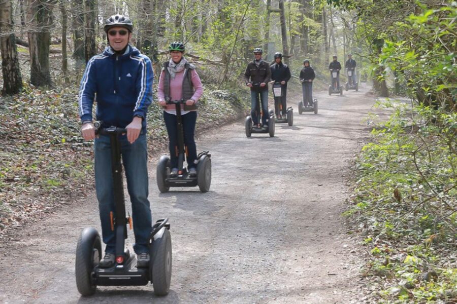 Mönchengladbach: Castles Of Niederrhein Guided Segway Tour - Gliding Along the Niers River’s Well-Maintained Paths