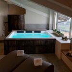 Monforte d'Alba: Jacuzzi Ritual with Wine Tasting - The Wine Barrel Shower: Unique Wine-Inspired Spa Treatment