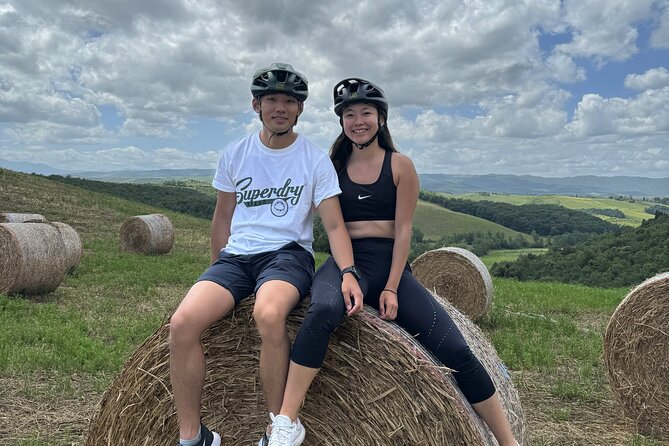 MONTALCINO Essence: Your PRIVAT E-Bike Experience, Top Quality! - The Scenic Route Through Buonconvento