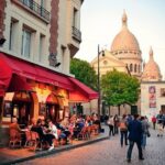Montmartre and the Sacré-Coeur with the best guides in Paris - Artistic Life on Place du Tertre