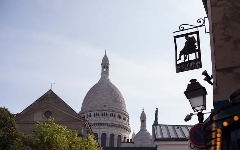 Montmartre : Small Group Guided Walking Tour - Starting Point at Métro Blanche for Easy Access