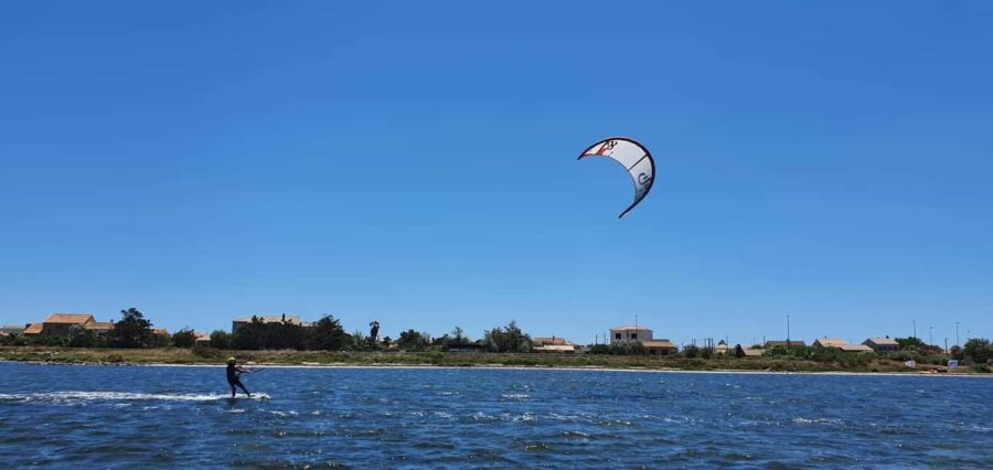 Montpellier: Kitesurfing Lesson with Equipment - The Best Spots for Kitesurfing Lessons in Montpellier Area