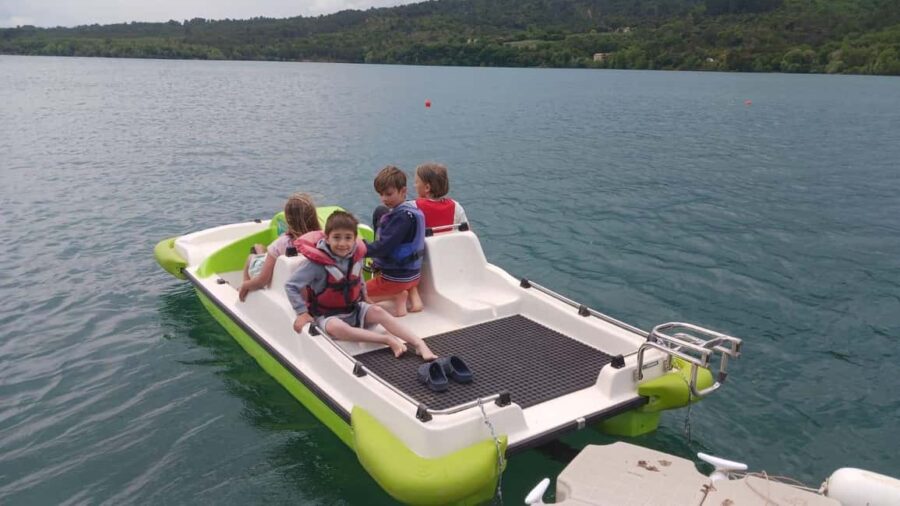Montpezat: Pedalo rental in the Verdon Gorges - Accessibility and Family-Friendly Features