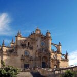Monumental Jerez Guided Tour - Meeting at Arenal Square and Starting the Tour