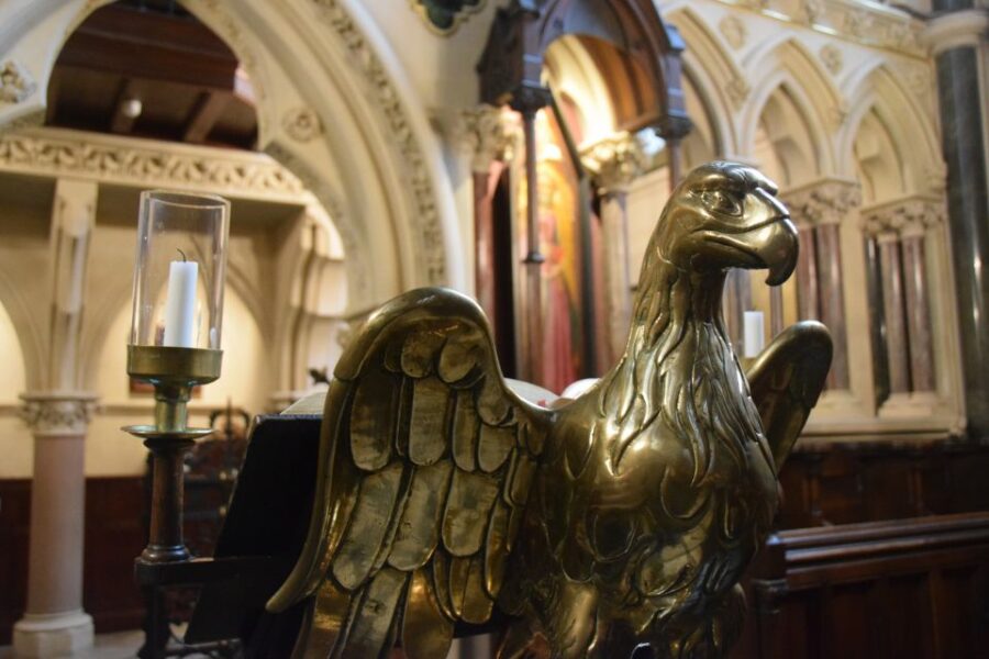 Morse, Lewis and Endeavour Walking Tour of Oxford - Exploring Oxford’s TV Locations from the Martyrs’ Memorial