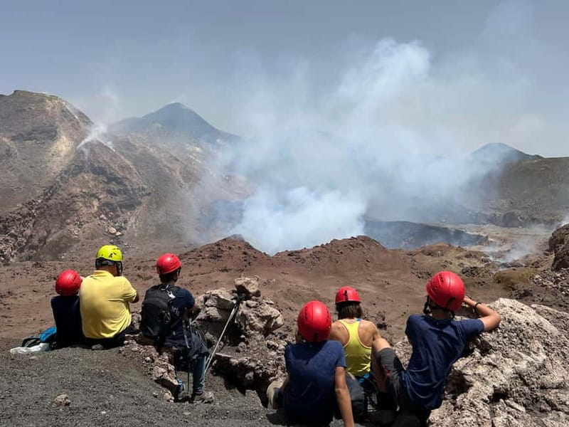Mount Etna: Central Crater (3340mt.) with cable car and jeep - Ascending Mount Etna to the Central Crater at 3340 Meters