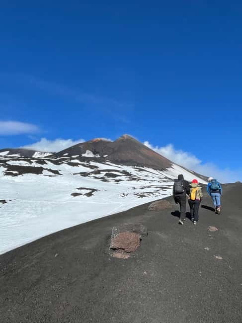 Mount Etna: Tour From 2500 mt to 3000 mt With Volcanological Guide - Getting Started: Meeting and Transportation Details