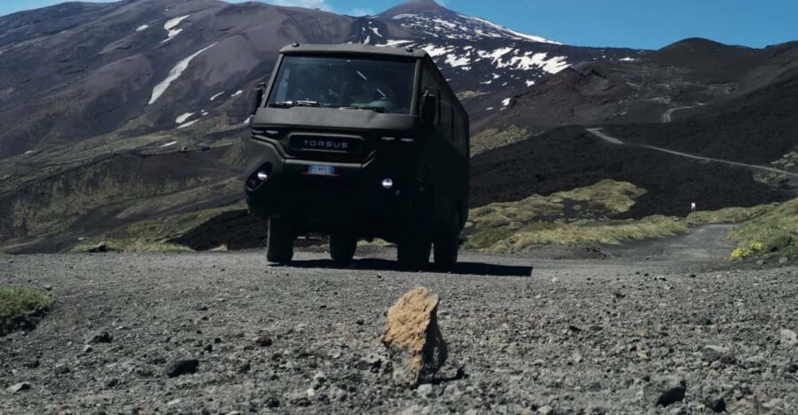 Mt. Etna Summit: Official box-office for Ascent to the Top - Climbing to 2,850 Meters on a 4x4 Unimog