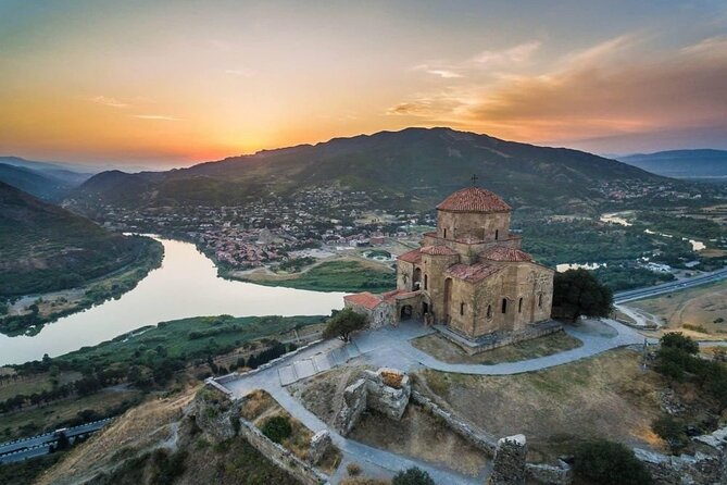 Mtskheta - Jvari Private Tour + Chronicles of Georgia - Discovering Jvari Monastery’s Architectural and Scenic Significance