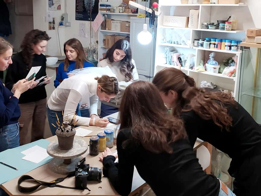 Mugello, Tuscany. Majolica decoration technique workshop. - Step-by-Step: How the Decoration Process Unfolds