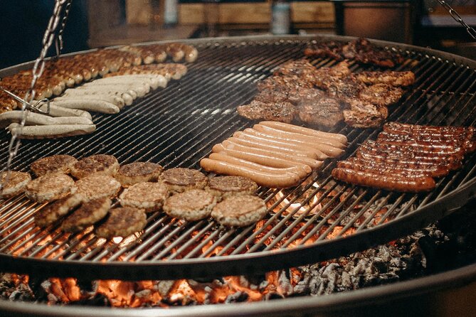 Munich Food Tour with Full Meal & Drinks by Do Eat Better - Exploring Marienplatz: Munich’s Iconic Square