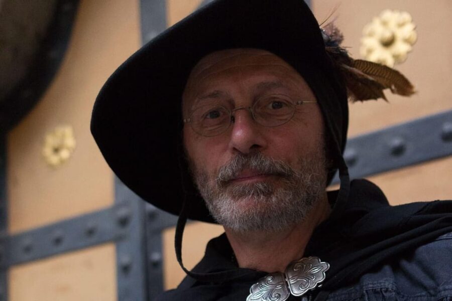 Munich: Night Watchman Tour for Kids (6 - 12 years) - 75 min - The Munich Old Town: Starting Point at Marienplatz