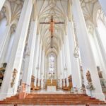 Munich: Old Town & Viktualienmarkt City Walk in German - From Marienplatz to Odeonsplatz: Key Stops Explained