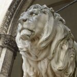 Munich Private Walking Tour With A Professional Guide - Exploring Odeonsplatz and Ludwigstrasse